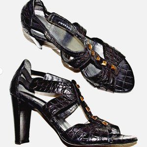 STUART WEITZMAN SZ 8 M BLACK SNAKE PRINT STUDDED LEATHER SANDALS HEELS